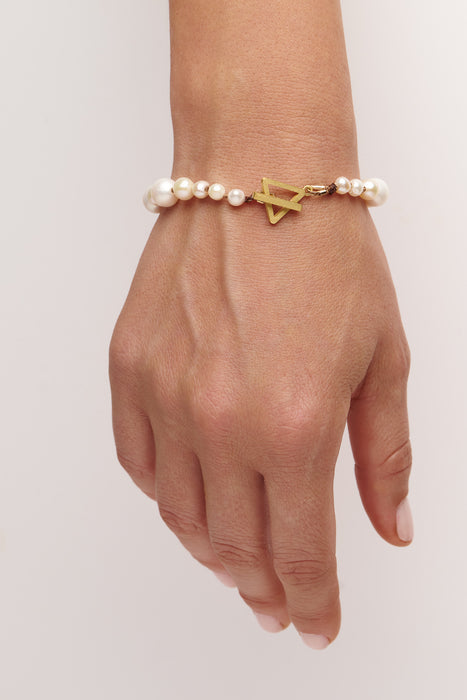 THE HYADES BRACELET NATURAL